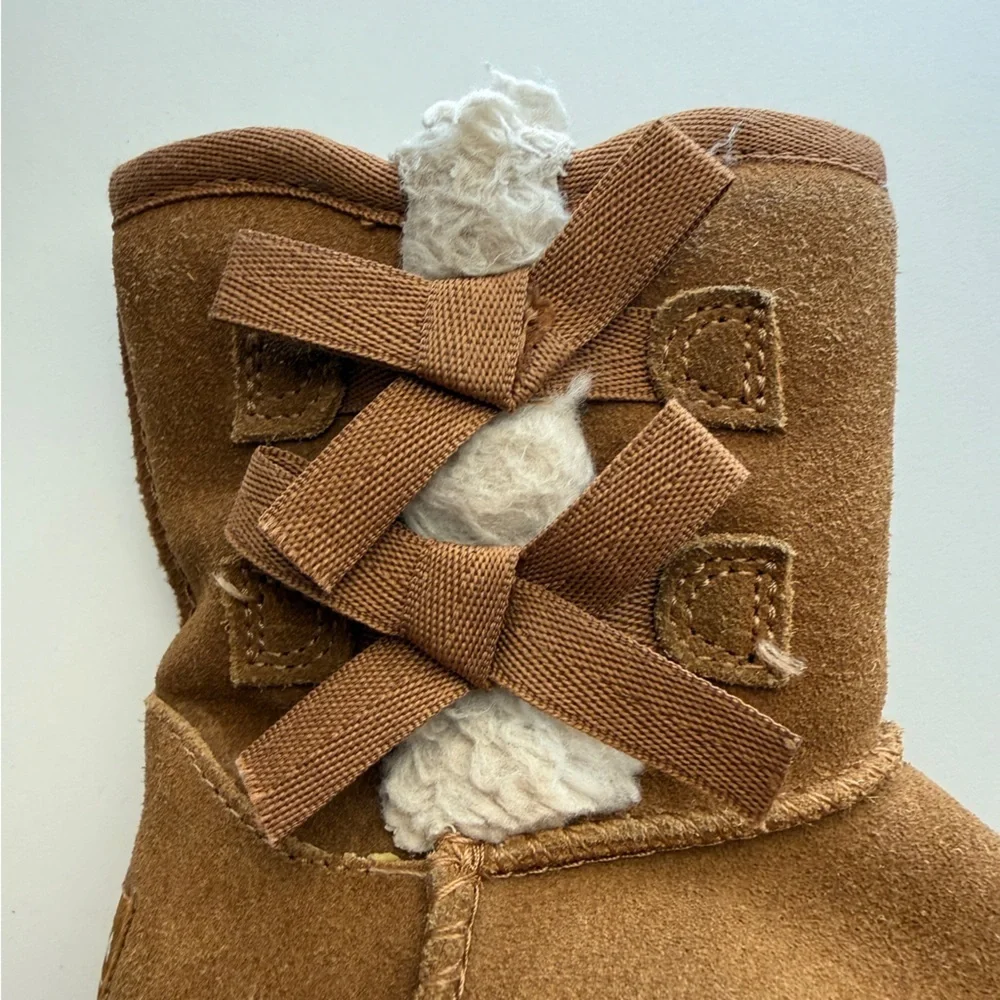 Kookaburra by Ugg Boots kids sz .10